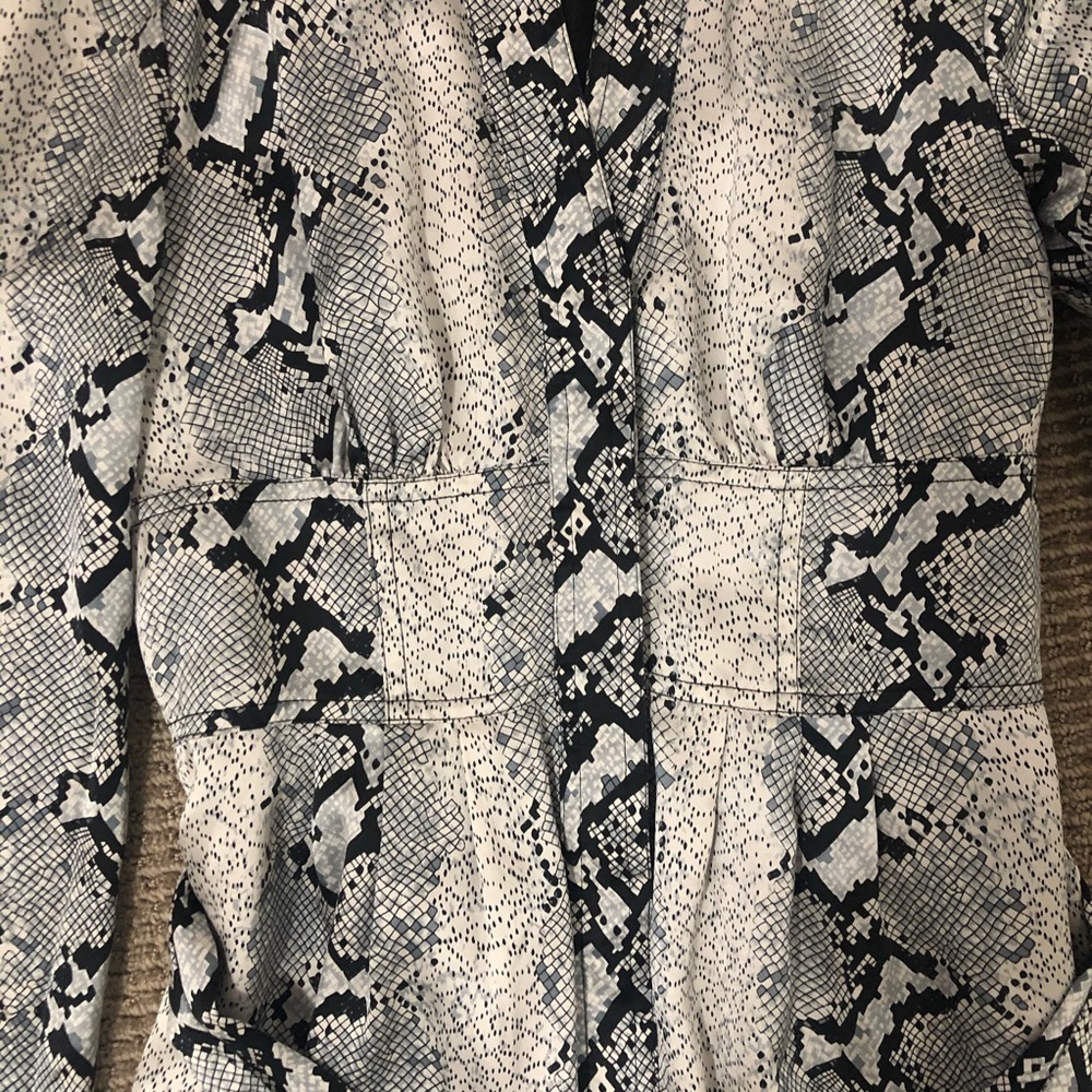 100% Silk Snakeskin print long sleeve mini dress - Picture 6 of 12